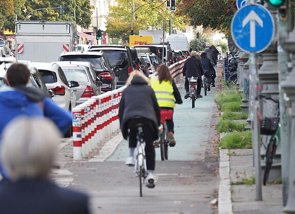 Geschützter Radweg Geschützter Radweg